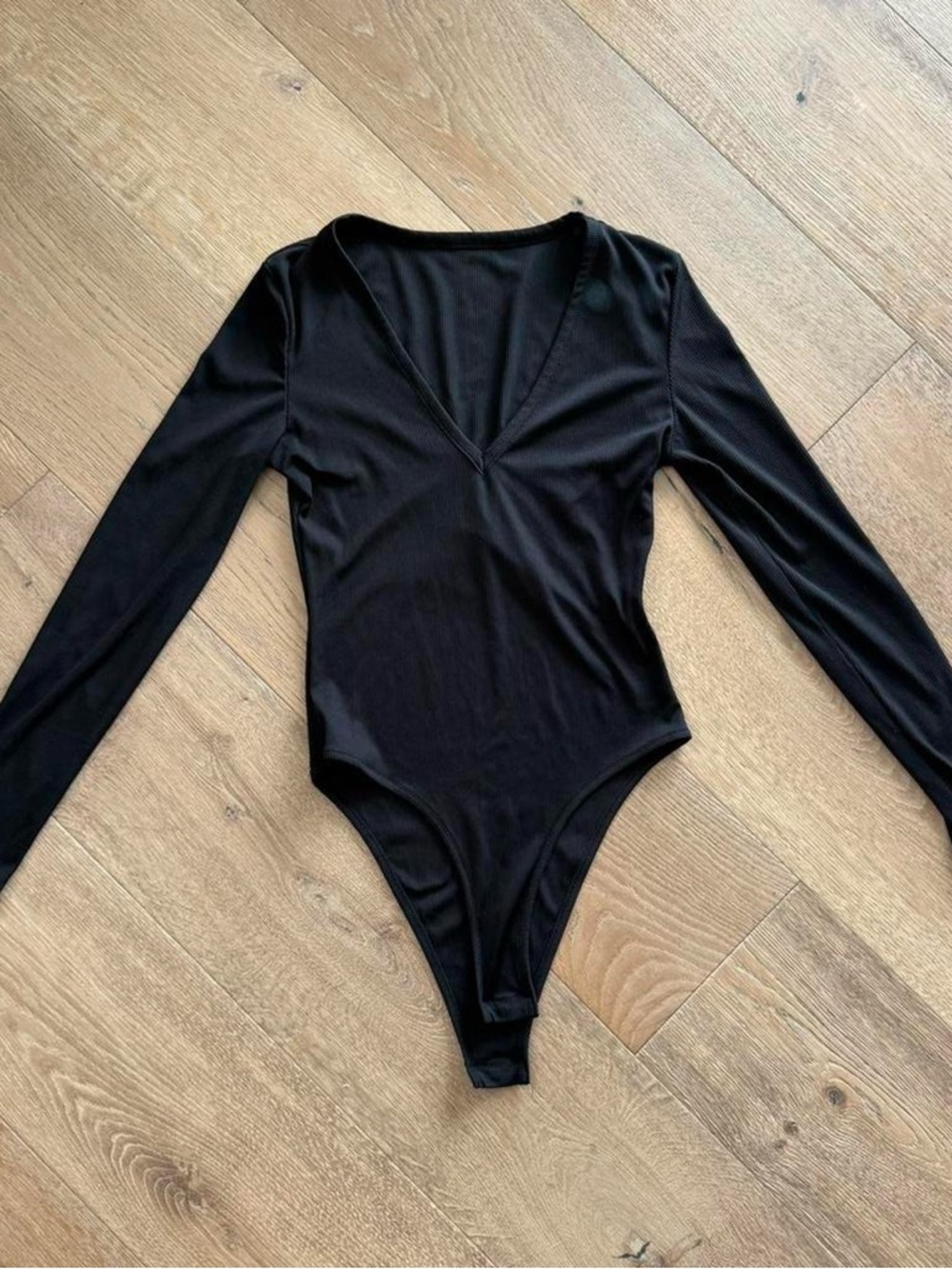H&M Black Long Sleeve V-Neck Bodysuit | Size M | Good Condition